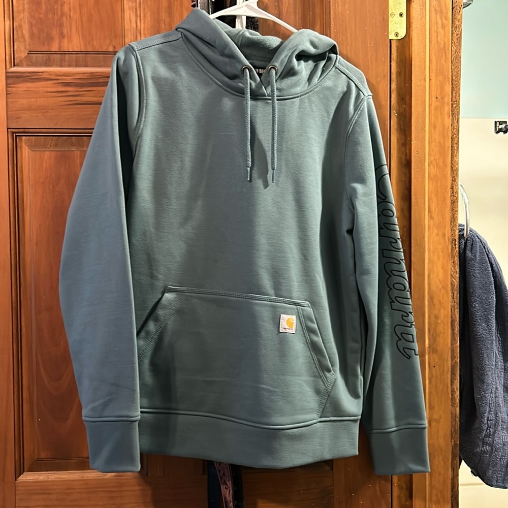 Women’s size medium carhartt hoodie